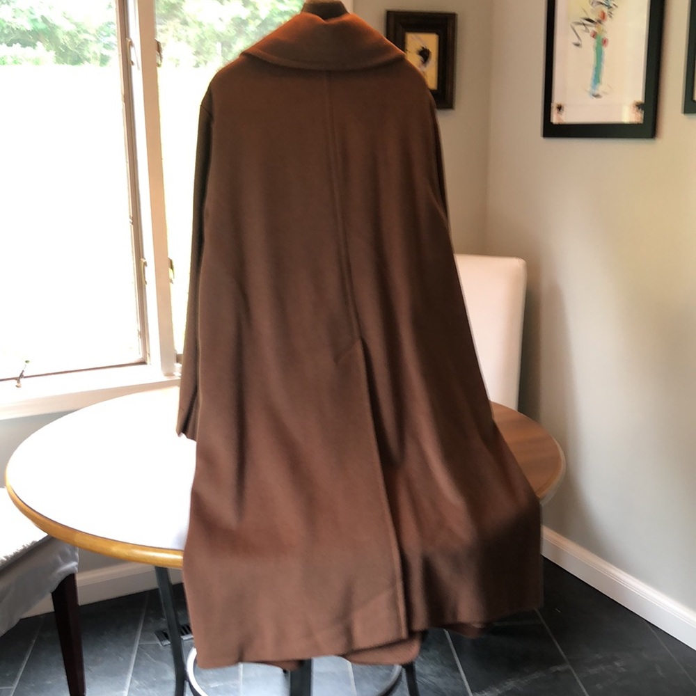 Vintage Louis Feraud coat - Picture 5 of 9